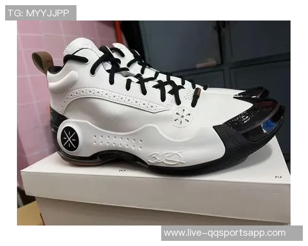 韦德亲临签约仪式李宁品牌韦德之道与篮网新秀杰明达成合作